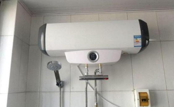 电热水器千万别用插线板.jpg
